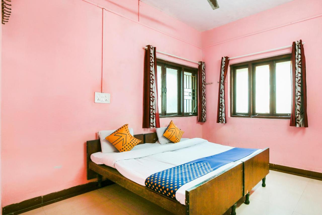 Spot On 67211 Hotel Gokul Daman Εξωτερικό φωτογραφία