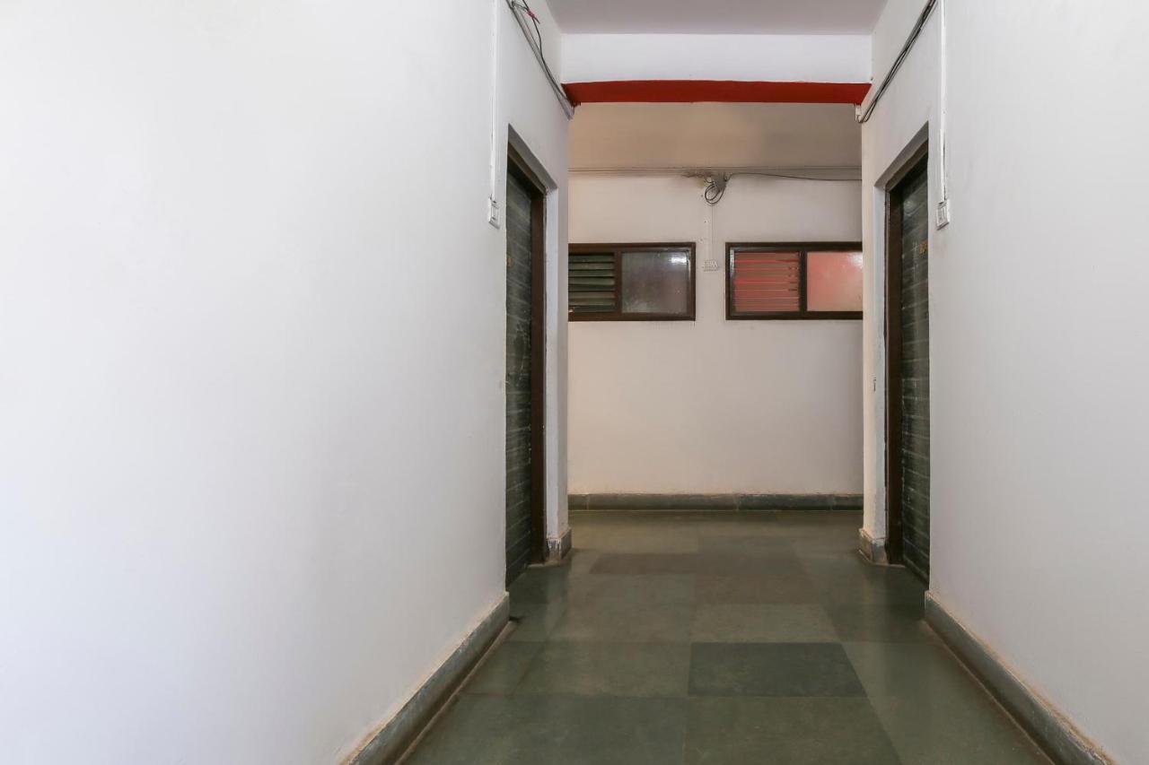 Spot On 67211 Hotel Gokul Daman Εξωτερικό φωτογραφία